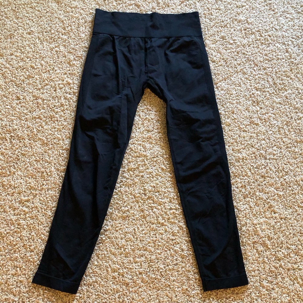 Fabletics Seamless Black Legging Size Medium